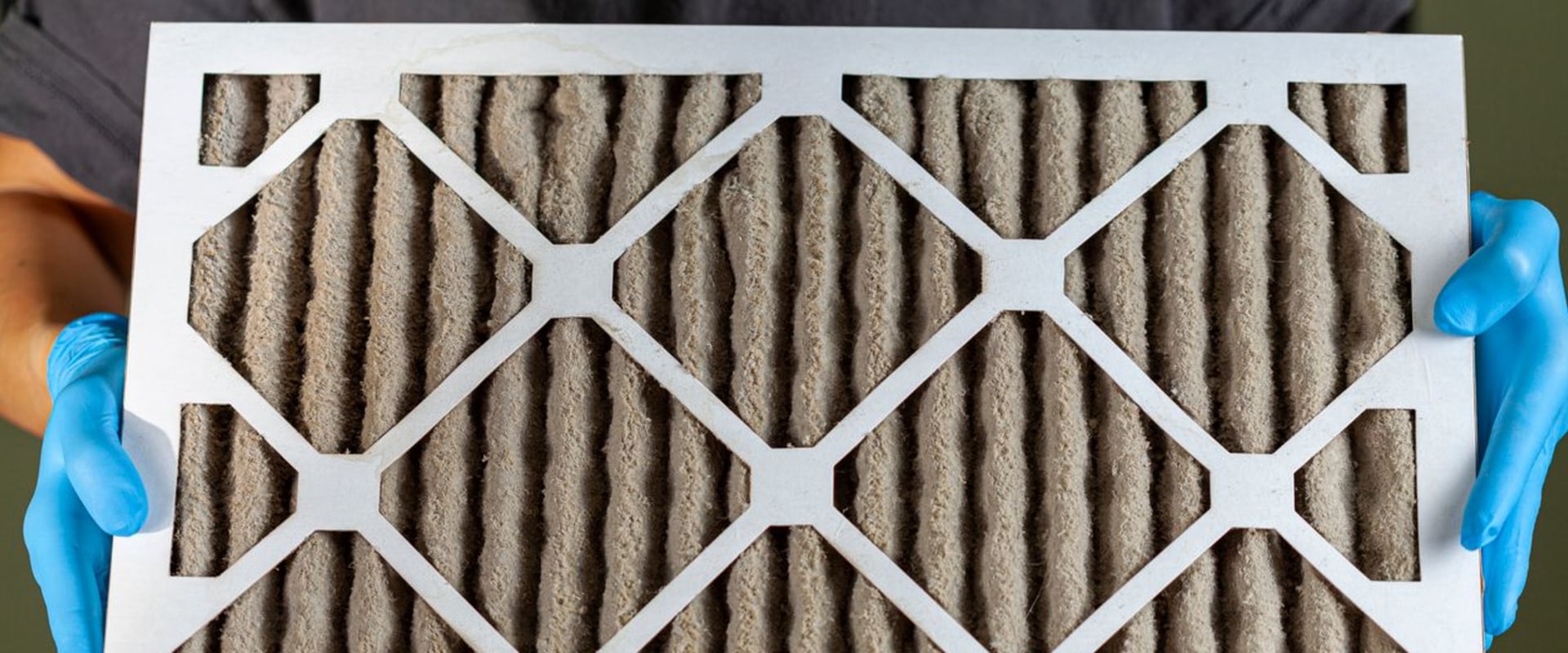 Dirty HVAC Air Filter Symptoms: Causes and Prevention